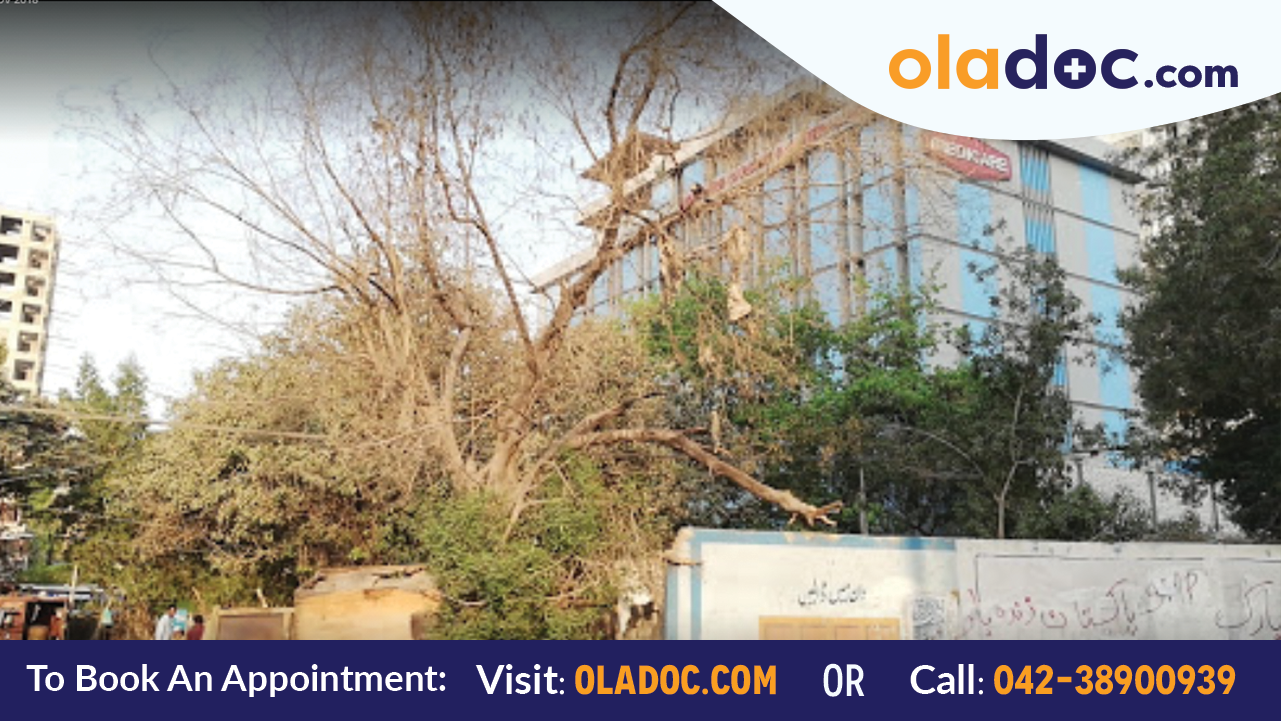 Front View of Medicare Cardiac and General Hospital Karachi